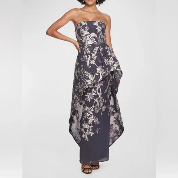 MARCHESA***Gilded Cloque-Effect Strapless Gown***US 8***$1095 - Picture 7 of 9